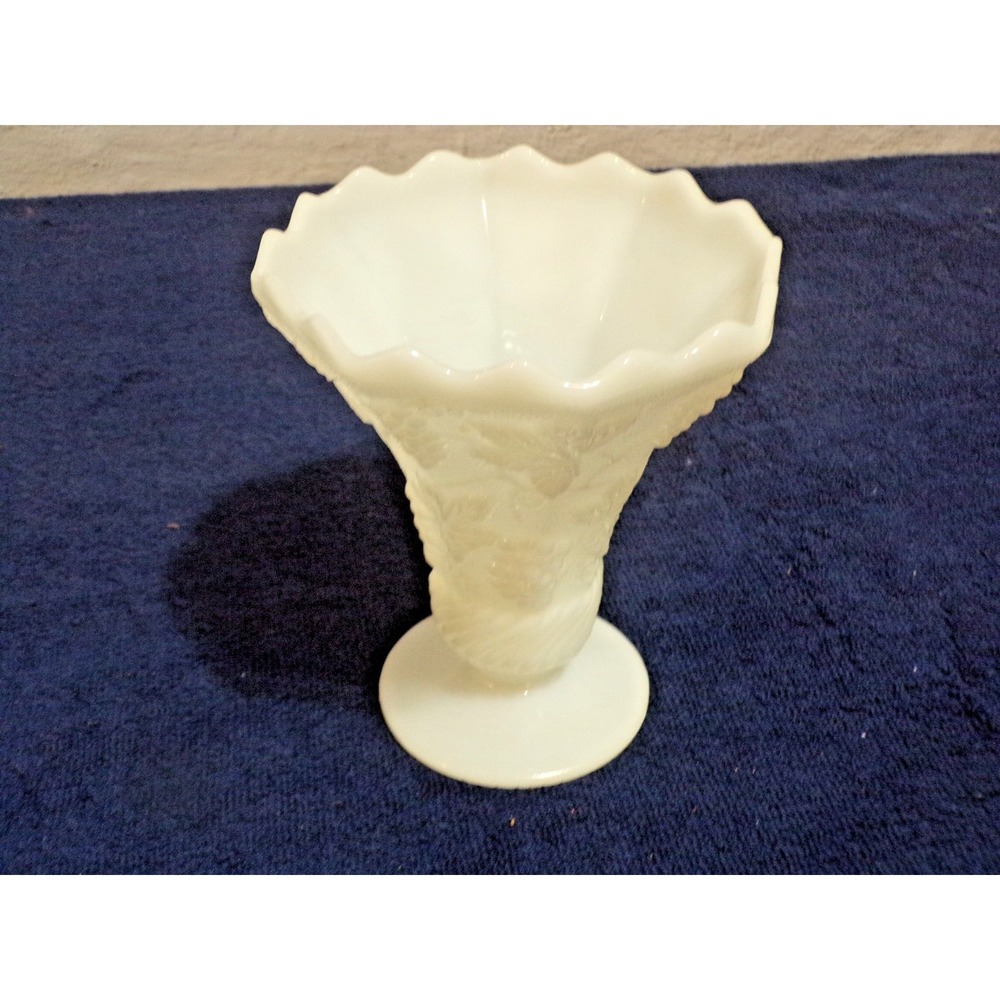 Anchor Hocking Milk Glass Vintage Vase w/Pedestal Grape & Vine Ruffle Edge